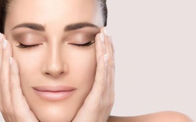 Glatte Haut durch Peelings & Facials, Faltenbehandlung, Ultherapy® - Dr. Klöppel
