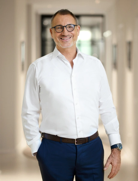 Dr. Markus Klöppel Dr. Markus Klöppel - Leiter der Theresium-Klinik