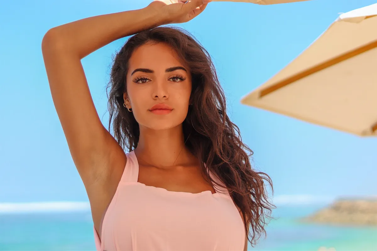 Ultherapy PRIME® — Hautstraffung ohne Operation Sichtbar straffere Haut durch Ultherapy PRIME® mit mikrofokussiertem Ultraschall im THERESIUM Dr. Kloeppel