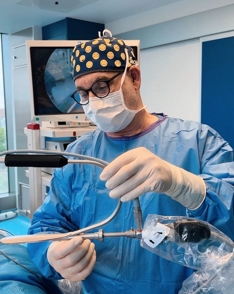 HD-Endoskopie Operationstechnik HD-Endoskopie-Technik bei der endoskopischen Brustvergrößerung über die Achsel